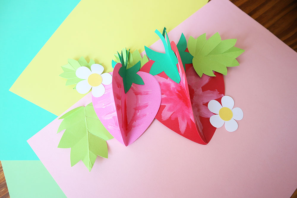 型紙付き 壁面飾りにも使える 可愛い春のいちご製作 ブログ Hoket